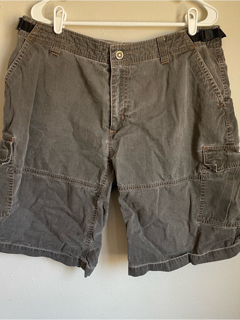 Kuhl Men's Gray Cargo Shorts with Utility Pockets